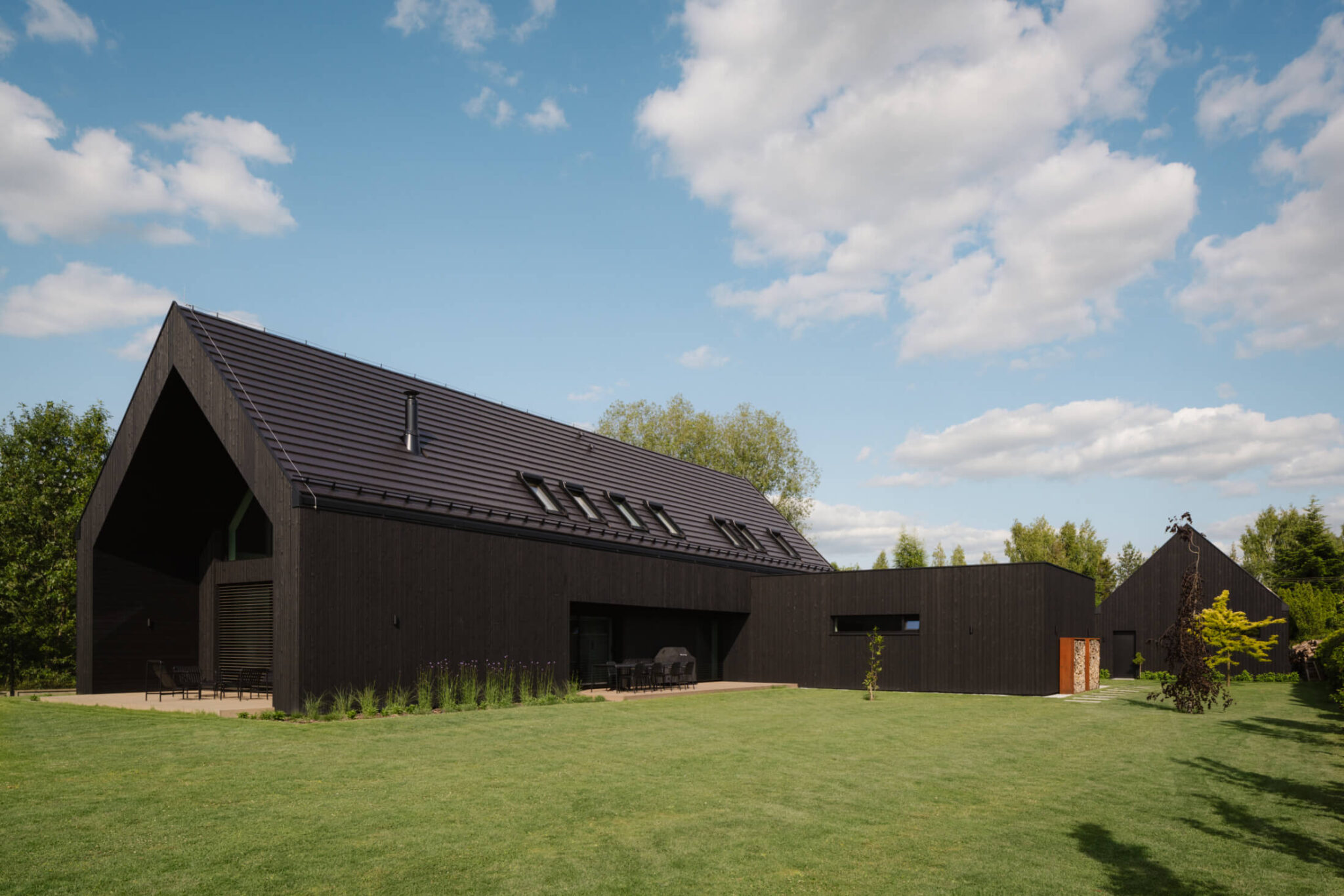 Siberian Larch Charred Timber Cladding Board – Dark Black - Image 3